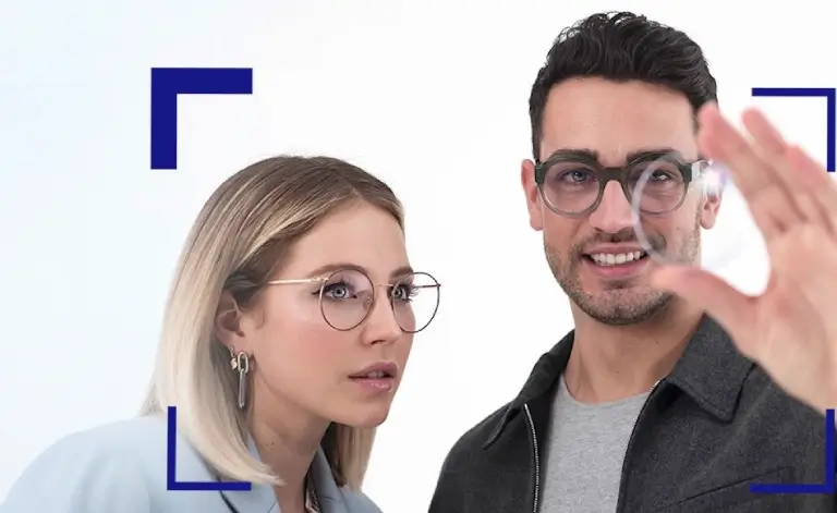 kobieta i mężczyzna w okularach